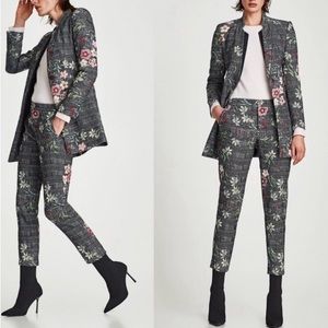 Zara Floral Patterned Blazer and Suit Jacket - Black and Pink